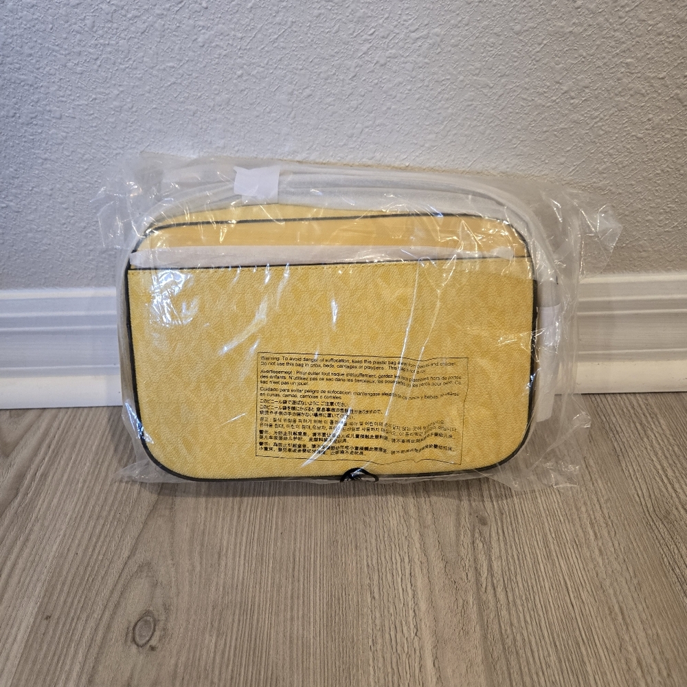 NWT Michael Kors Jet Set Large Logo Crossbody Bag Daisy Yellow - Picture 8 of 10
